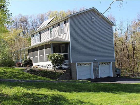 2nd image of 10 Summerset Dr