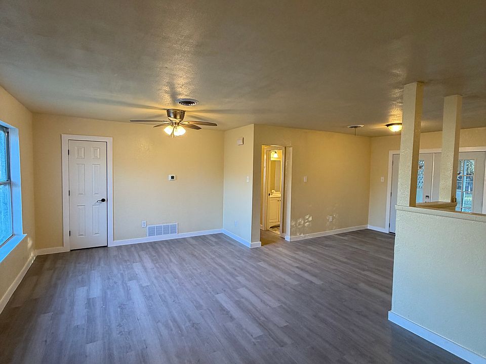 1st image of 903 Curry Ave