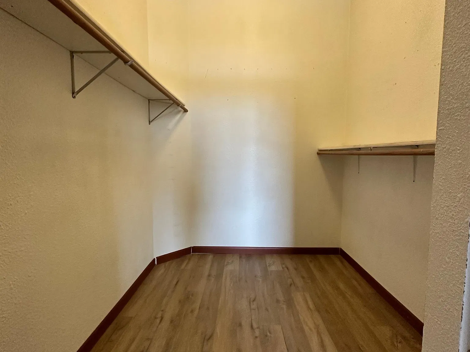 115 W Main St — Photo 4