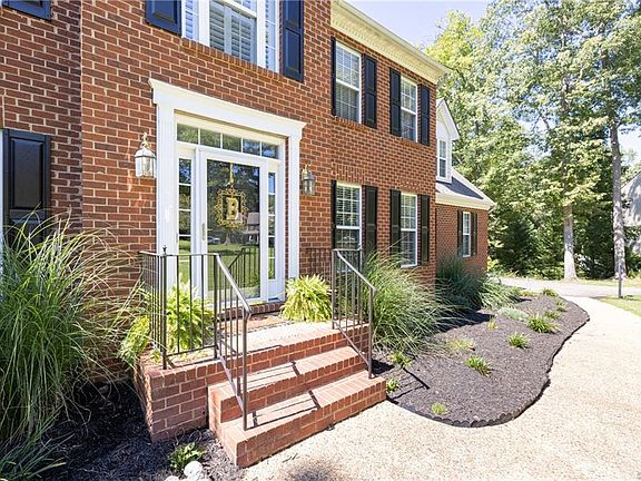 3rd image of 10812 Pine Reach Ct