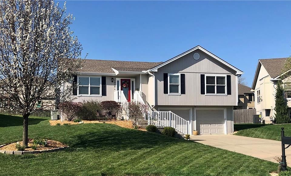 1st image of 1508 NW Whispering Ct