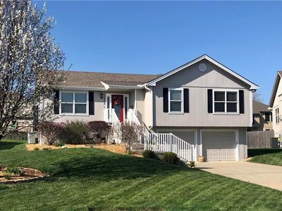 1508 NW Whispering Ct, Grain Valley, MO, 64029