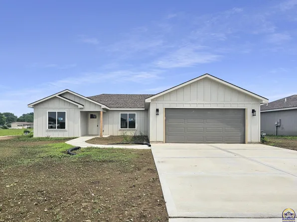 216 Clay Ave, Carbondale, KS 66414