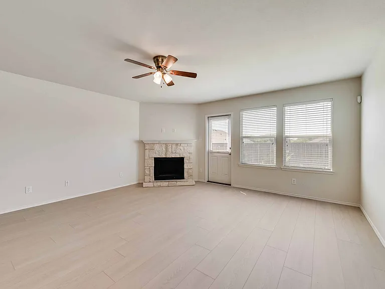 3004 Pinyon Pl — Photo 1