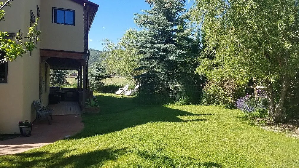 3 bed, 2100 sqft, $3,600 — Photo 3