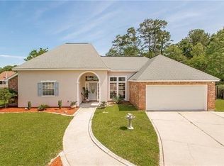 2121 Ridge Ct, Mandeville, LA 70448