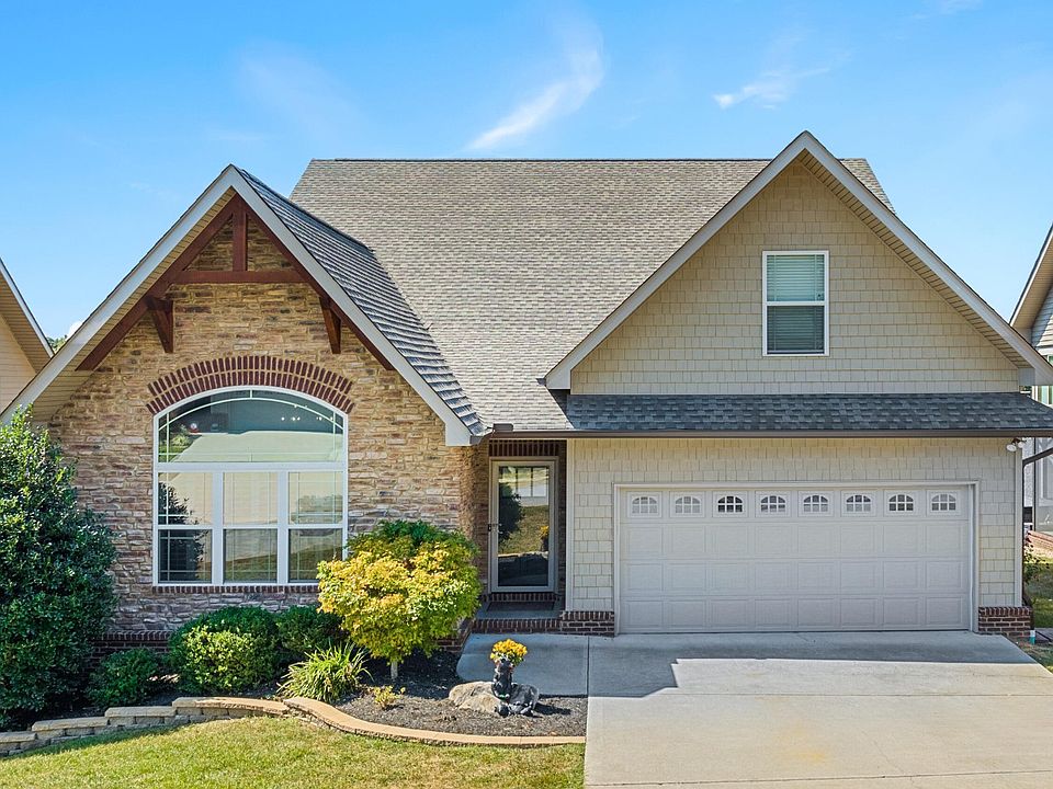 1st image of 8119 Villa Grande Ln