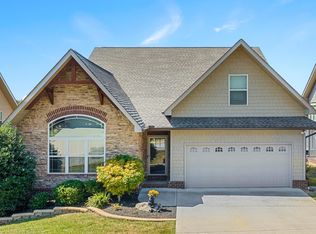 8119 Villa Grande Ln, Knoxville, TN 37938