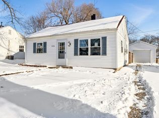 5216 N Roberts Rd, Peoria Heights, IL 61616