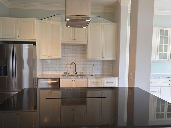 5th image of 20975 Waterside Dr #35