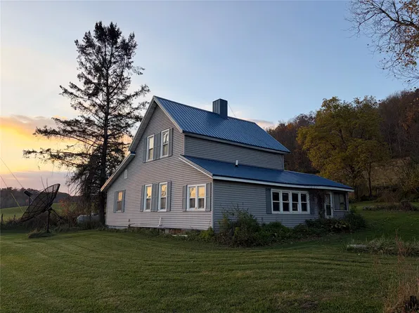 19356 County Hwy I Highway, Hillsboro, WI 54634