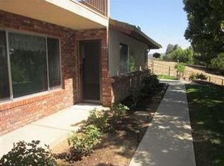 546 Rancho De Oro Rd #B, Escondido, CA 92026