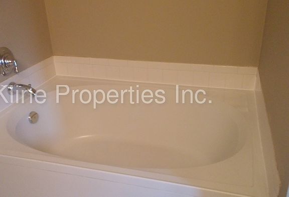 5th image of 3242 Abaca Ct