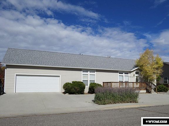2nd image of 4230 Windsong Dr