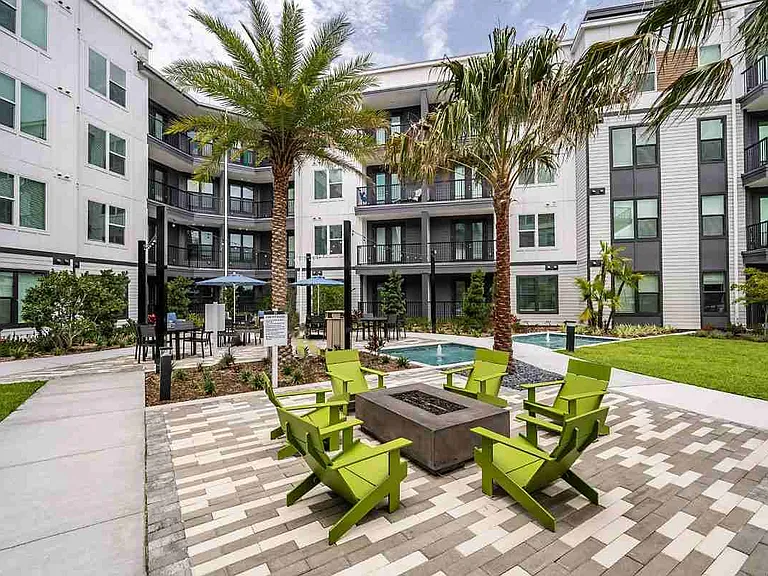 The Citizen at Waterset Luxury Apartments — Photo 29