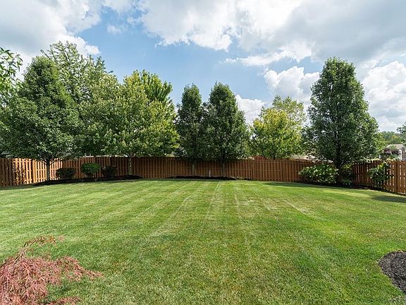 3rd image of 867 Theora Dr