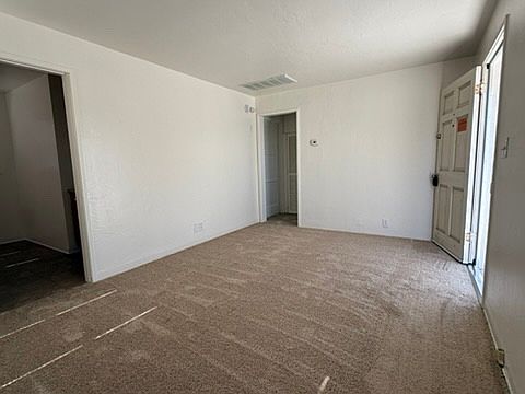 4th image of 2301 Olympic Dr #C