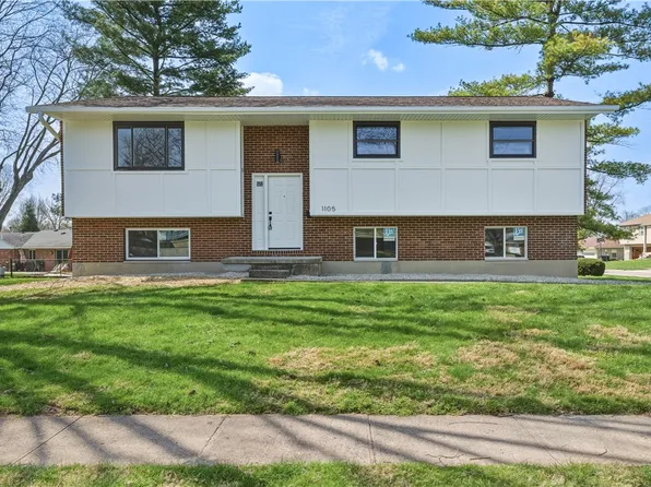 1105 Paget Dr, Miamisburg, OH 45342