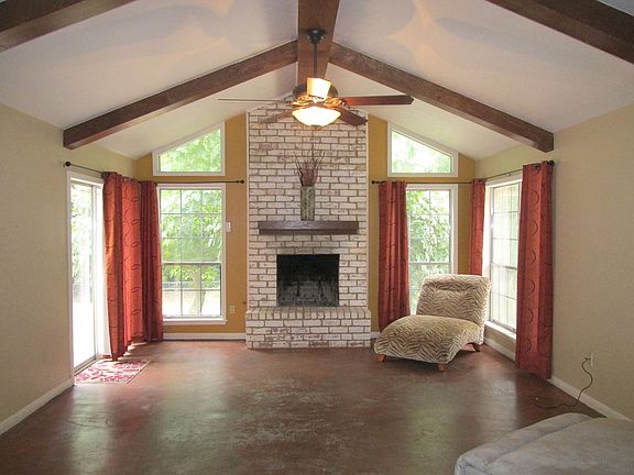 3rd image of 3320 Chimney Rock Dr