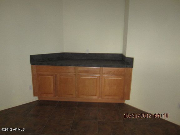 4th image of 1716 W Cortez St #109