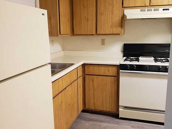 4th image of 1608 Basler St APT 2