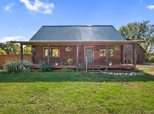 3131 W Schafer Rd, Pinckney, MI 48169