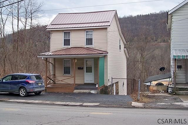 1st image of 626 Lake St