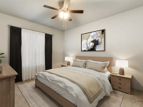 1094 Oak Knoll Dr, Burleson, TX 76028