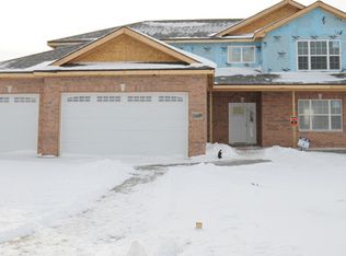 16609 W McDonald Dr, Lockport, IL 60441