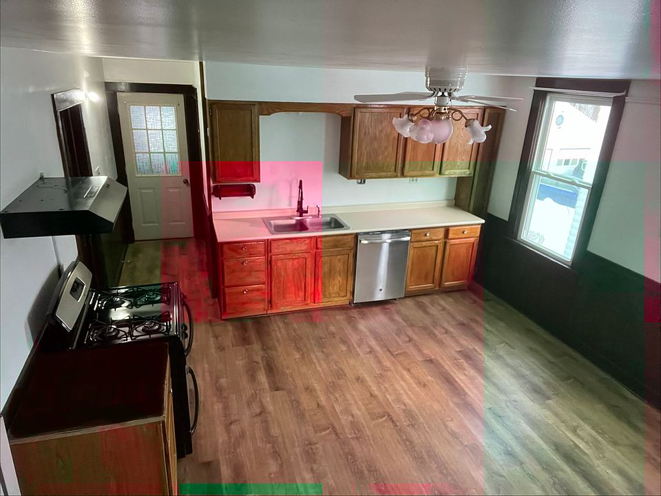 1st image of 28 Crane St #26