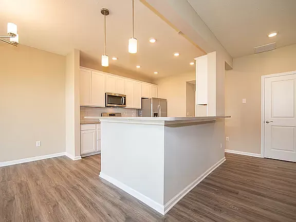 6438 Yuma Ct — Photo 8