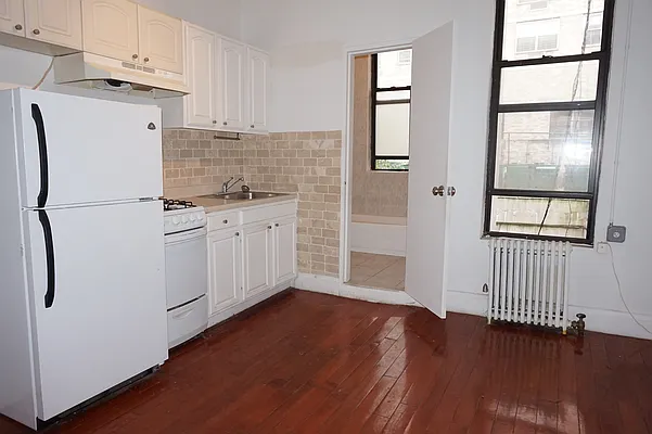 Rented by ALTER REALTY CO INC | media 5
