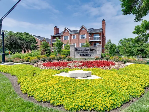 226 S Rush St #3B, Itasca, IL 60143