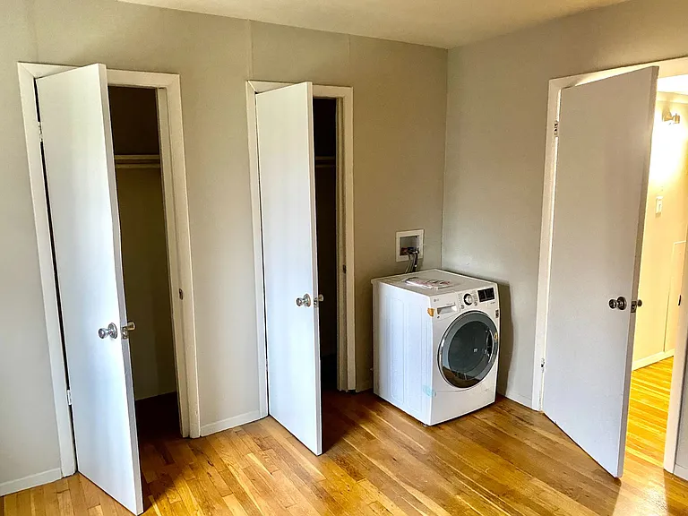 Allen View Apartments — Photo 8