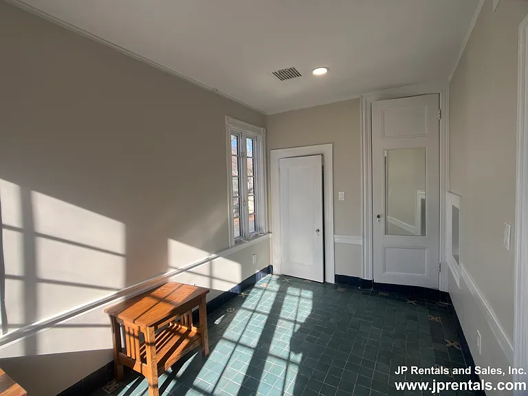 1 Arborway — Photo 24