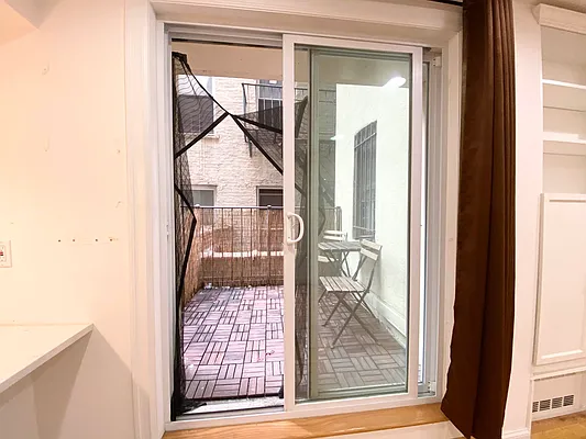 Rented by EastMount Realty LLC | media 10