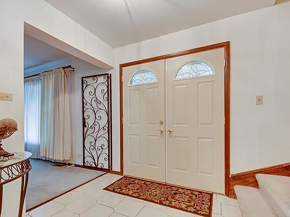 3rd image of 9101 Shady Dr