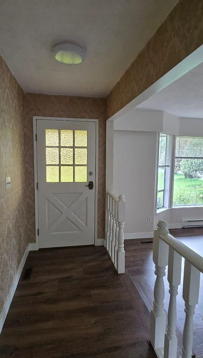 3 bed, 2100 sqft, $3,000 — Photo 4
