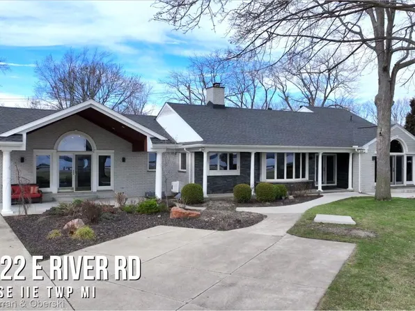 23722 E River Rd, Grosse Ile, MI 48138