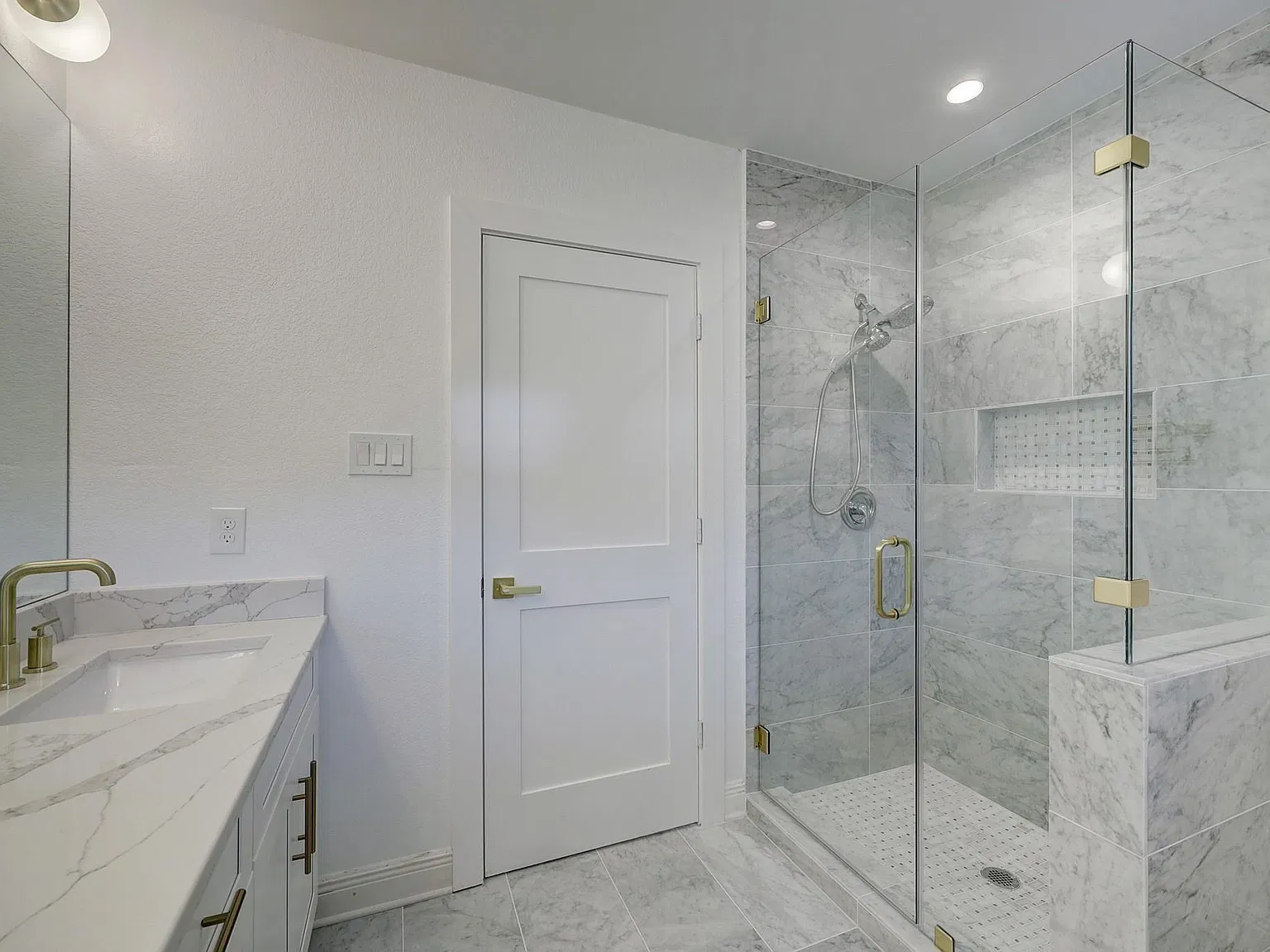 3 bed, 2.0 bath, 1248 sqft, $4,500 — Photo 4