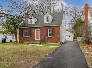 583 Shelford Rd, Rochester, NY 14609