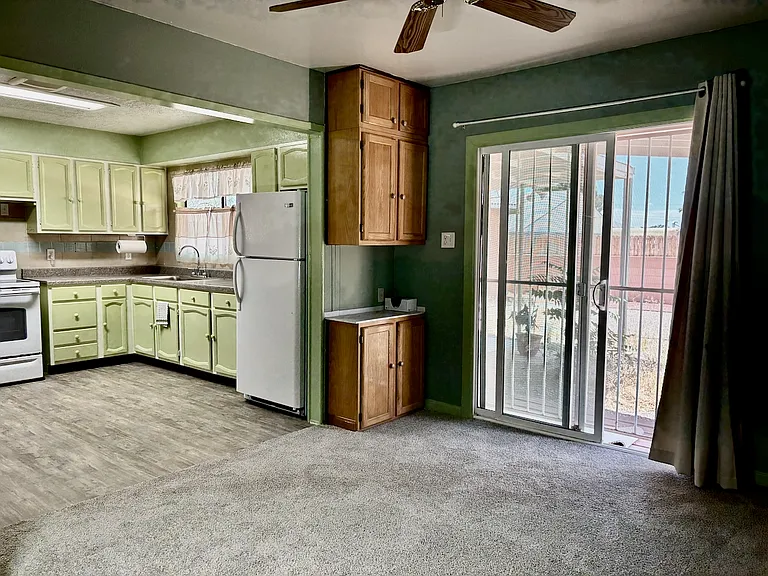 1721 Utah St NE — Photo 10