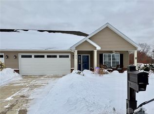 904 Peach Orchard Rd, Dayton, OH 45419