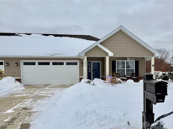 904 Peach Orchard Rd, Dayton, OH 45419