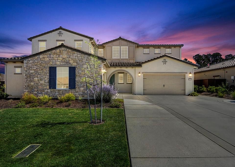 1st image of 1005 Trapani Ln