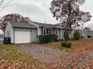 203 Shand Ave, Warwick, RI 02889