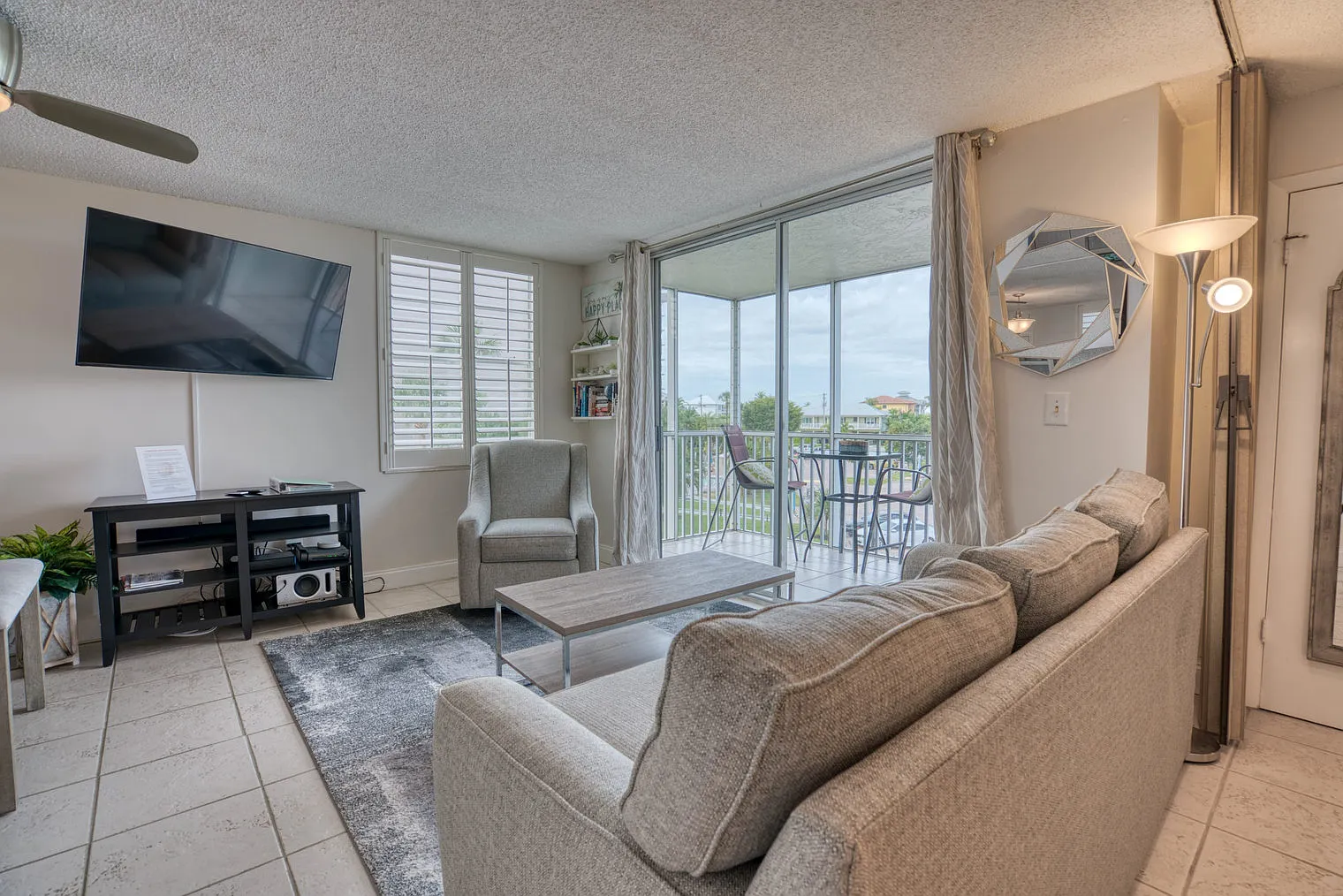1 bed, 1.0 bath, $3,477 — Photo 3