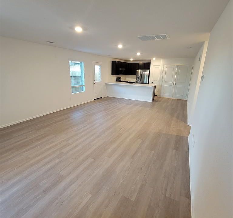 1st image of 27015 Vista Field Dr