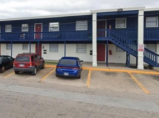 810 1st St APT 8, La Marque, TX 77568