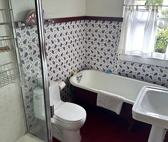 Upstairs Bathroom